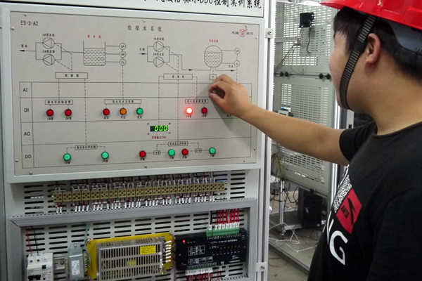 樓宇智能化系統(tǒng)安裝與調(diào)試需要專業(yè)化人才！(圖1)